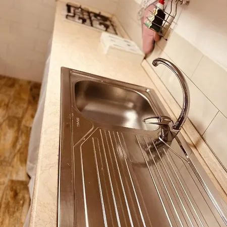 One Bedroom With Shared Pool Jacuzzi And Enclosed Garden At 2 Km Away From The